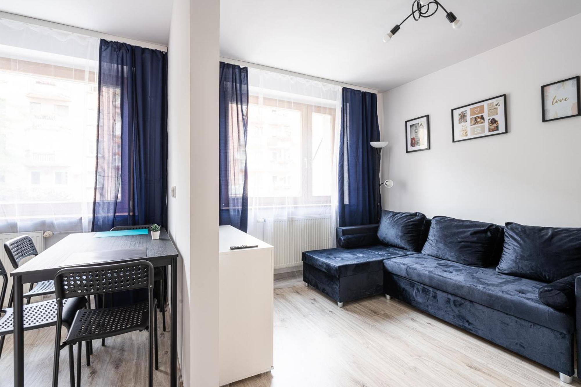 Rentplanet - Studio Dworcowa Vratislav Exteriér fotografie